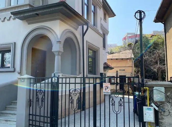 Clucerului 4 Apartment Bucureşti